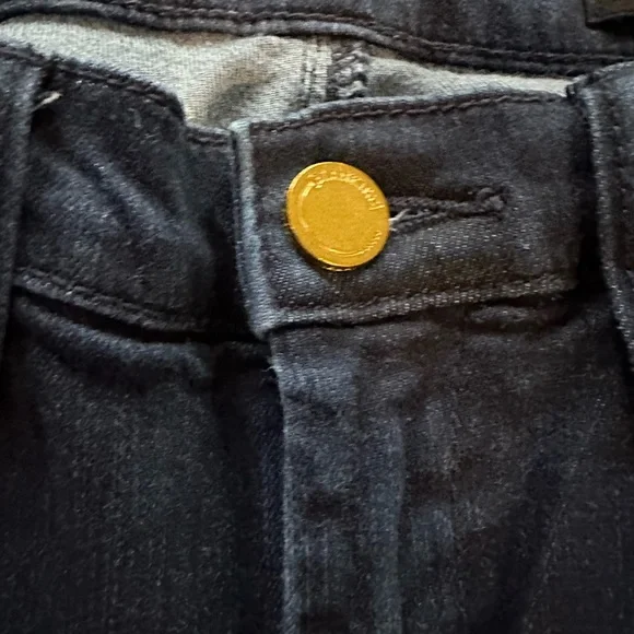 EUC Blank NYC jeans. - Picture 7 of 9